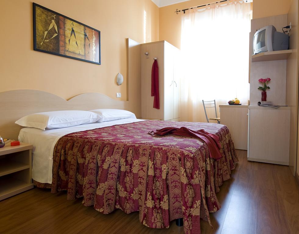 Hotel Sabatino Milan Exterior photo