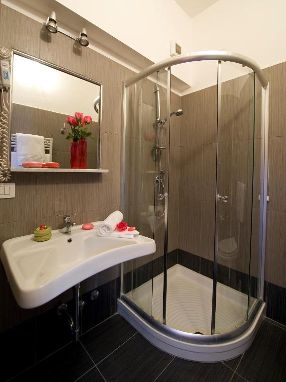 Hotel Sabatino Milan Room photo