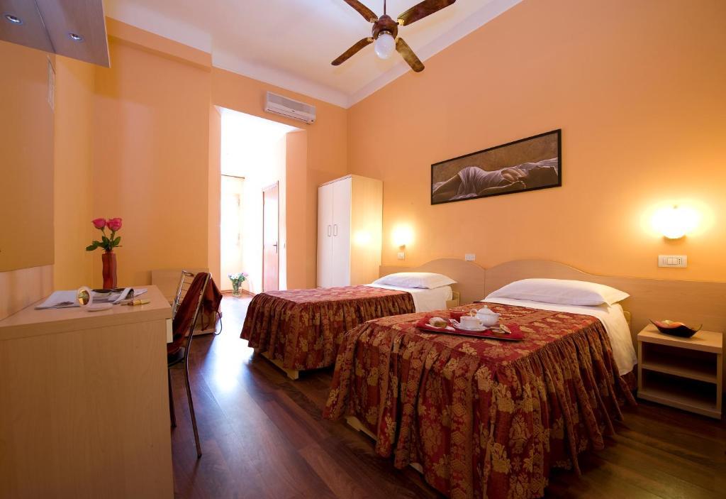 Hotel Sabatino Milan Room photo