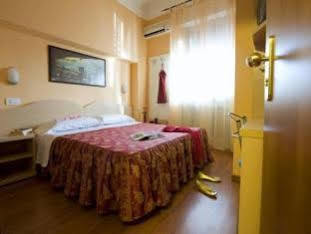 Hotel Sabatino Milan Exterior photo