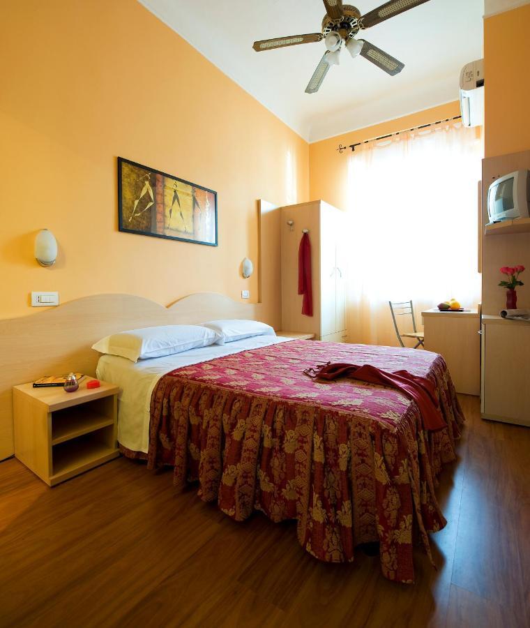 Hotel Sabatino Milan Exterior photo